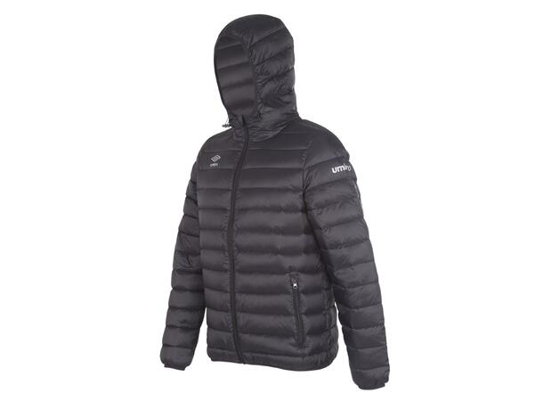 UMBRO Core Down Jacket jr Sort 116 Myk og deilig dunjakke for barn 